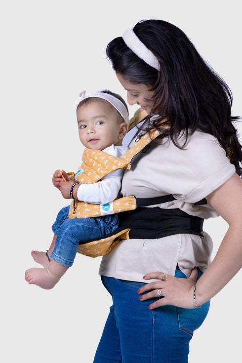 Anya Baby Carrier - Daisy