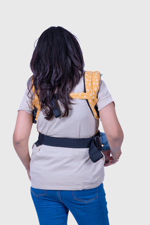 Anya Baby Carrier - Daisy
